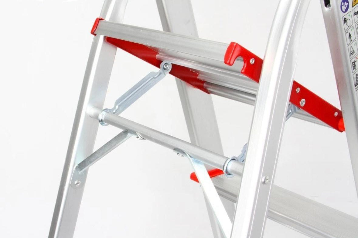 Aluminium-Haushaltsleiter 6 Stufen – Leicht, stabil & klappbar