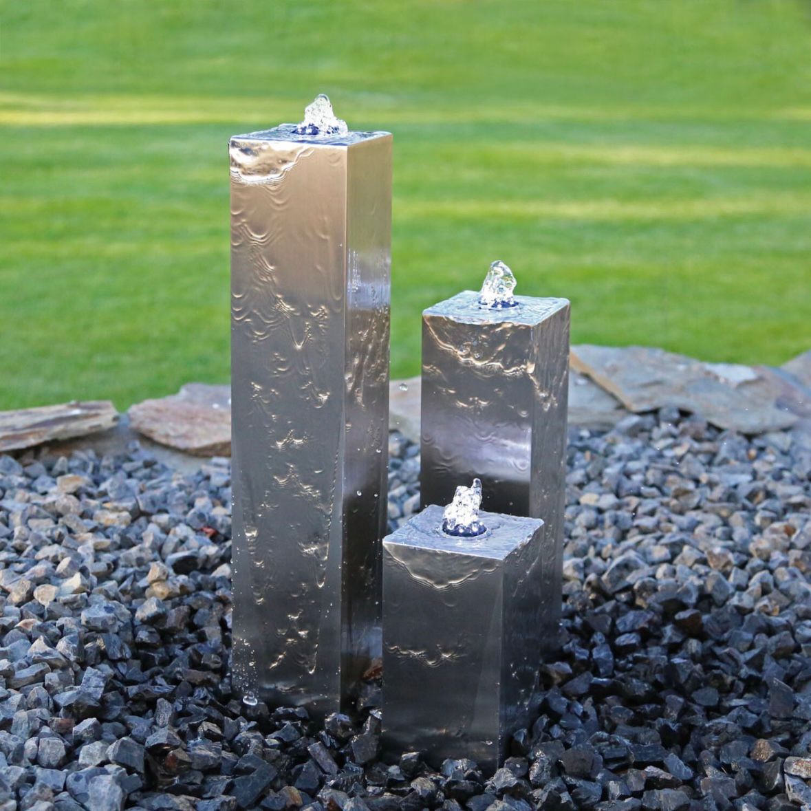 Edelstahl Springbrunnen eckig LED 3 Säulenbrunnen Gartenbrunnen