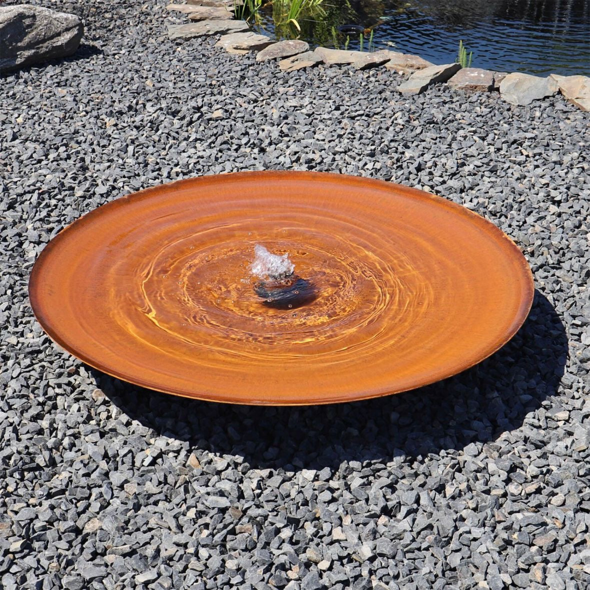 Design Springbrunnen Edelrost
Wasserschale Ø 120cm LED Brunnen