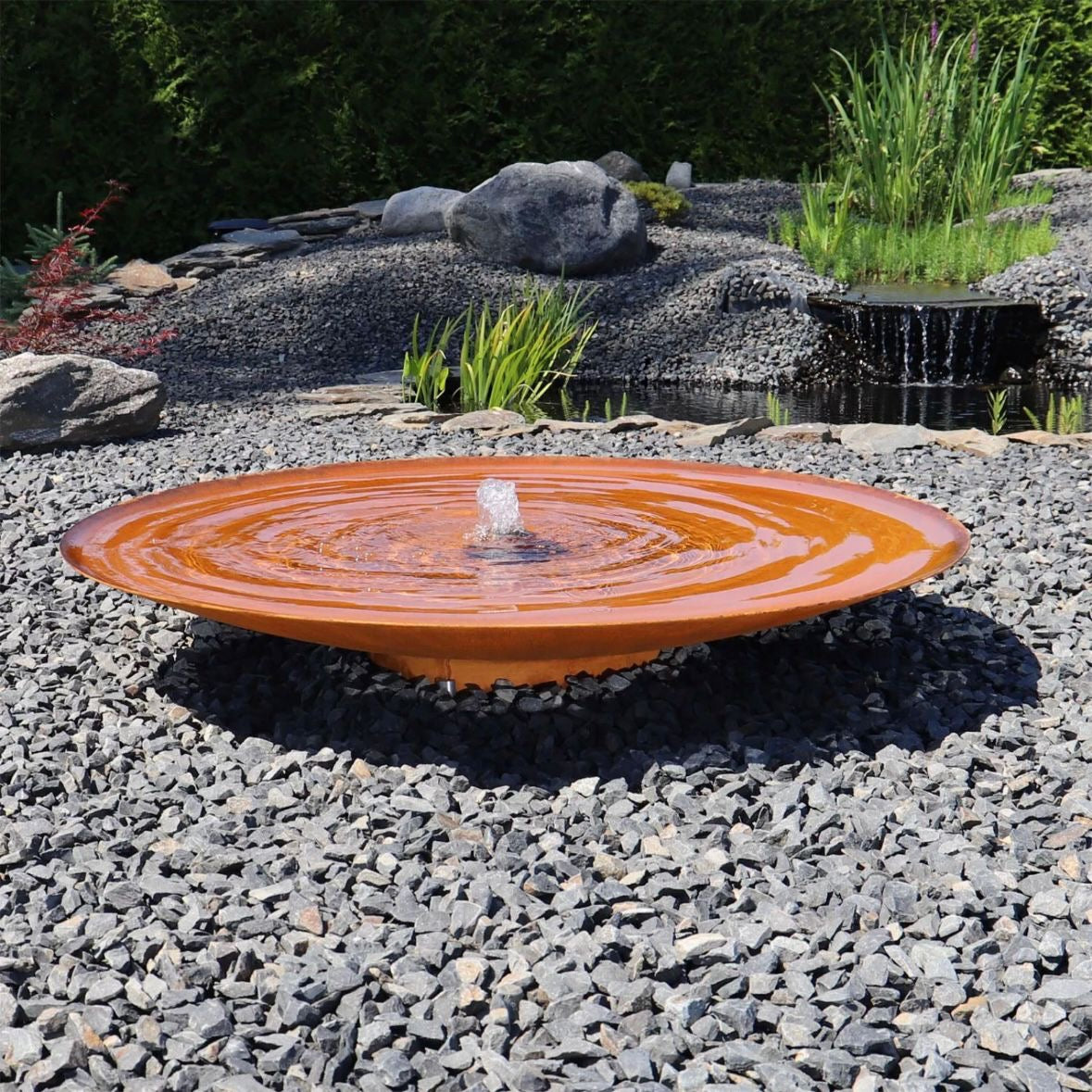 Design Springbrunnen Edelrost
Wasserschale Ø 120cm LED Brunnen