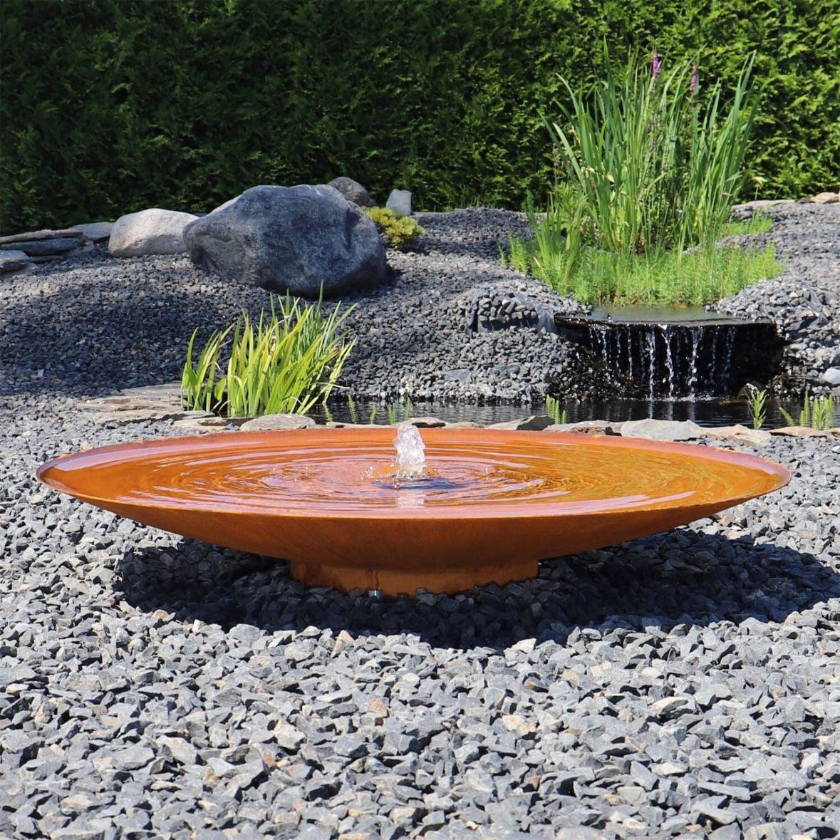 Design Springbrunnen Edelrost
Wasserschale Ø 120cm LED Brunnen