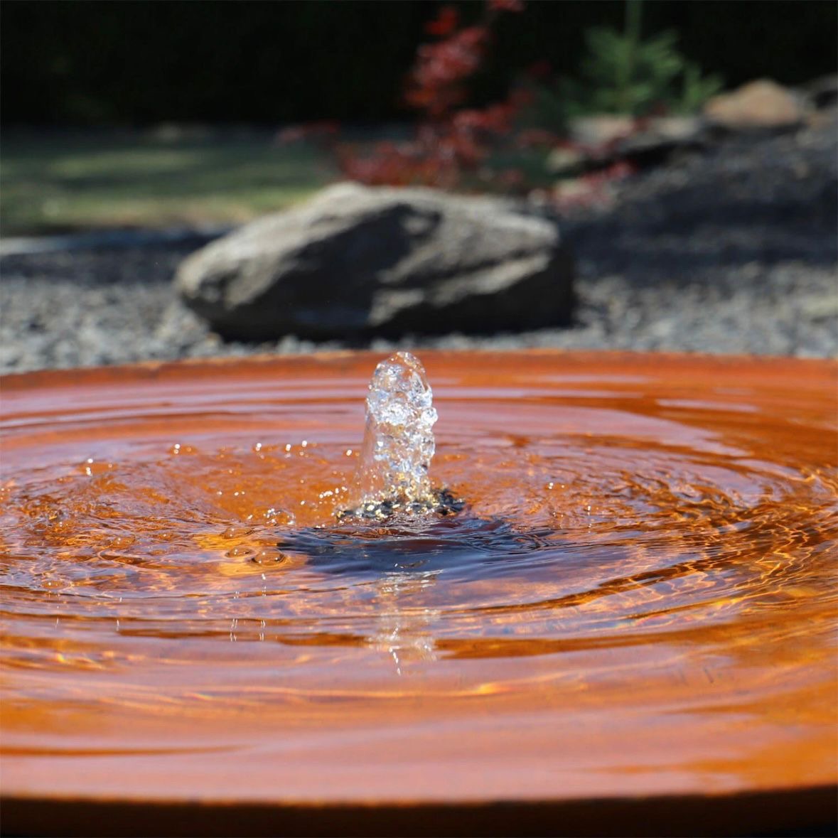 Design Springbrunnen Edelrost
Wasserschale Ø 120cm LED Brunnen