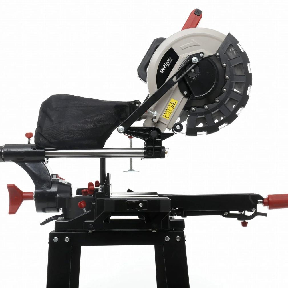 Kappsäge 2500W 250mm mit Laser