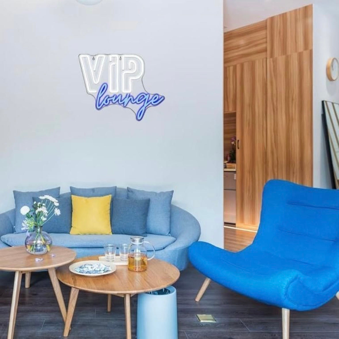 LED Neon Schild VIP Lounge