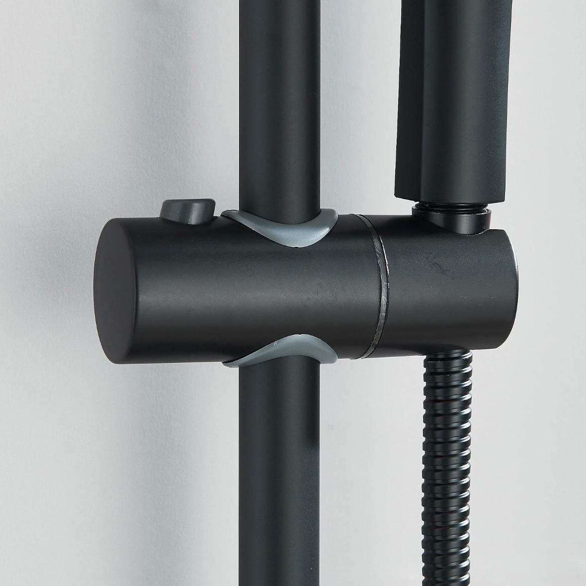 Schwarze Duscharmatur mit Handbrause & Ablage Wandmontage