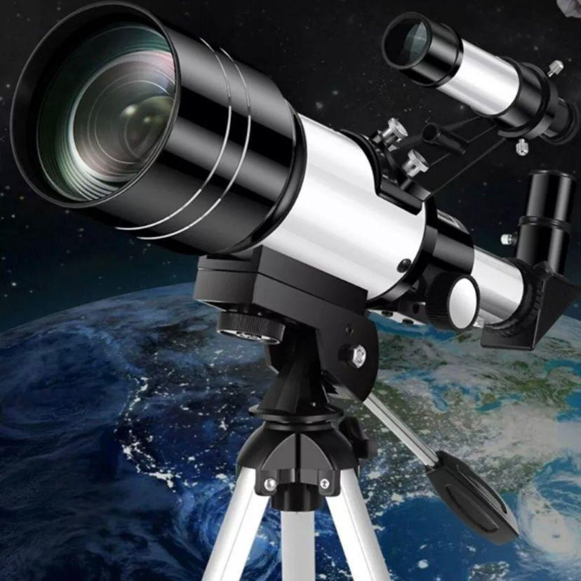 Astronomie Teleskop 70/300mm mit Stativ