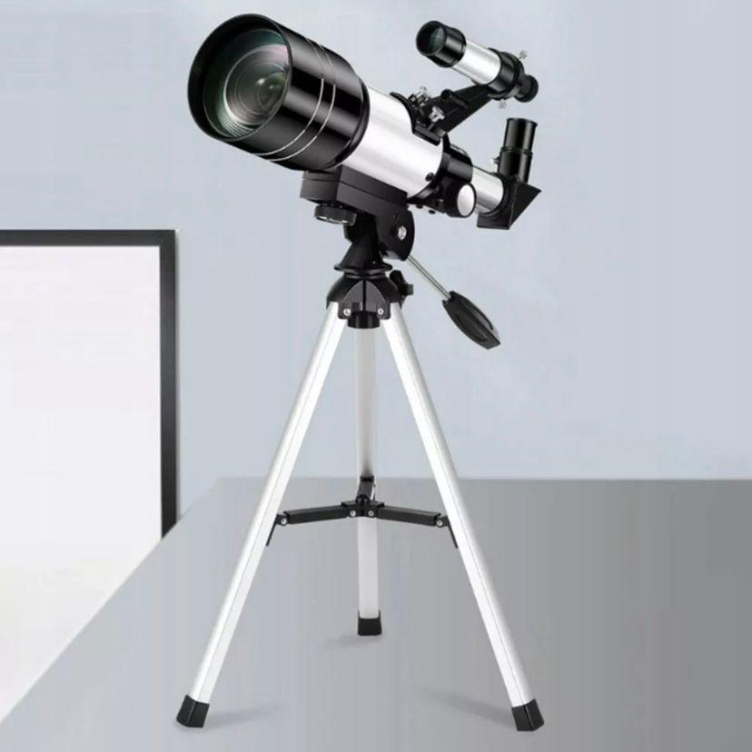 Astronomie Teleskop 70/300mm mit Stativ