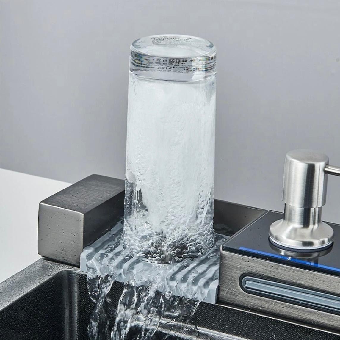 Edelstahl Einbauspüle mit Wasserfall Armatur 75×45 cm
