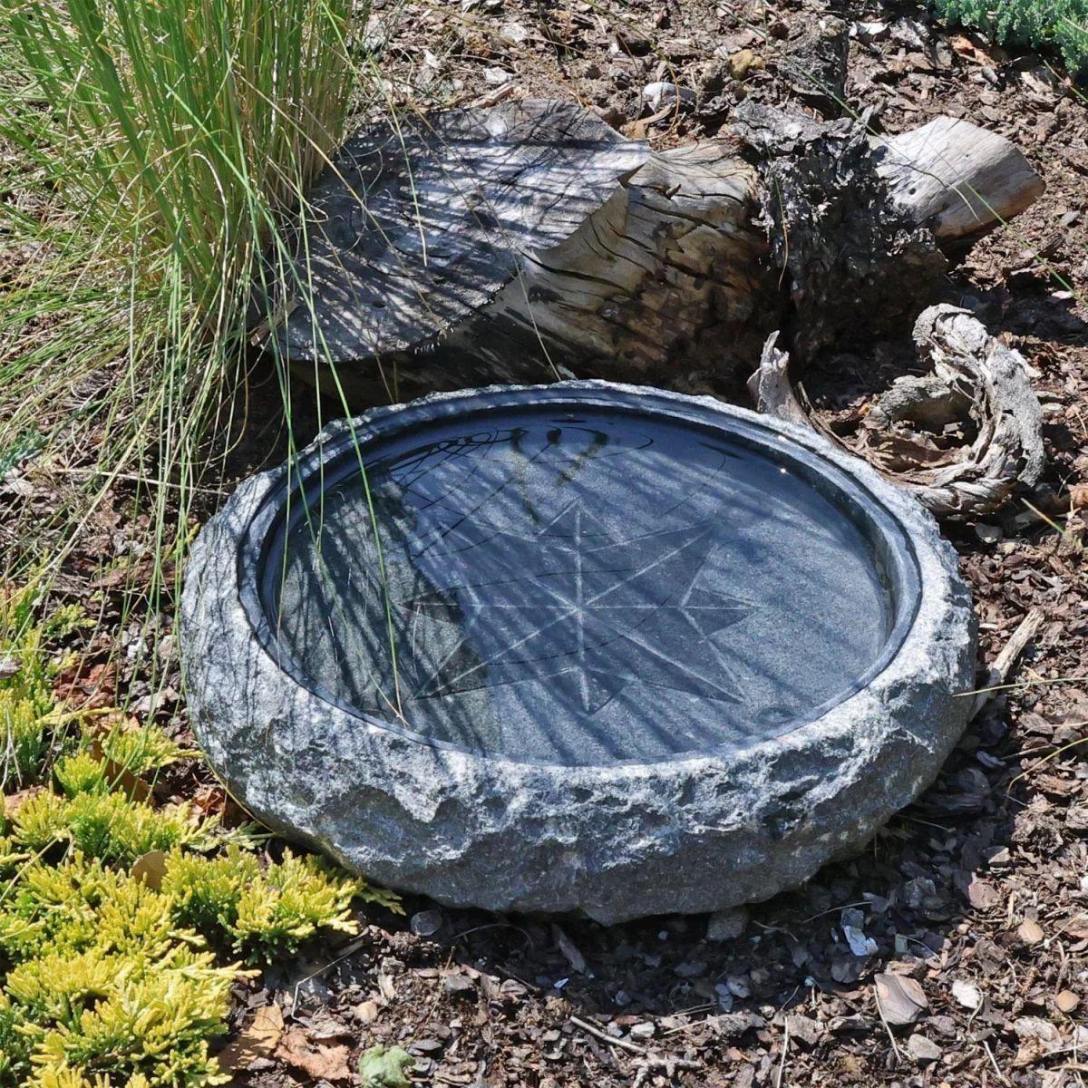 Granit Vogeltränke Windrose Naturstein Vogelbad Garten
