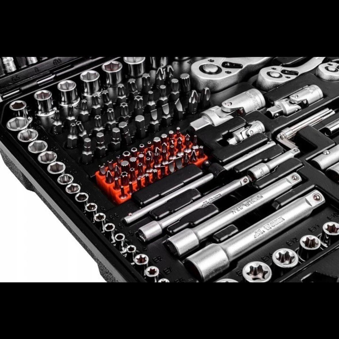 216-tlg. Profi-Werkzeugkoffer aus Chrom-Vanadium-Stahl mit Ratschen-Set
