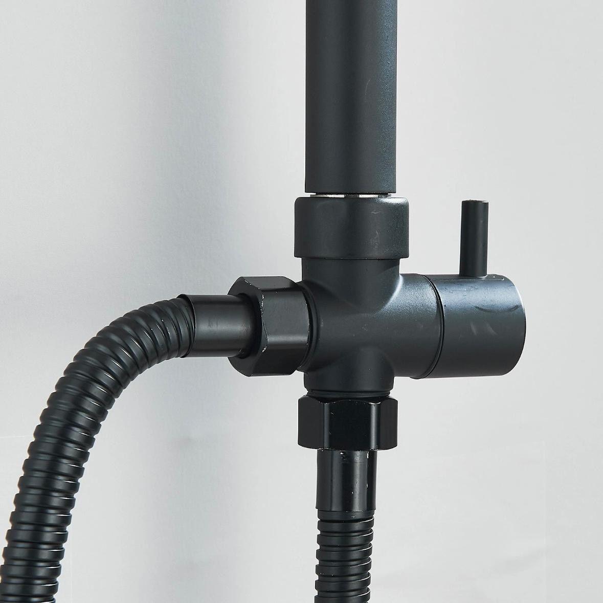 Schwarze Duscharmatur mit Handbrause & Ablage Wandmontage